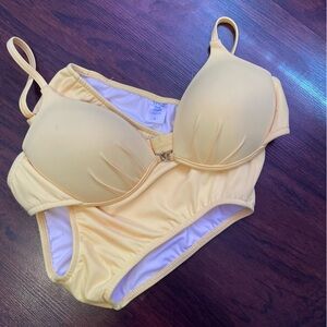Venus Yellow bikini